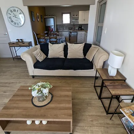Apartment Spacieux Et Caumont-sur-Durance