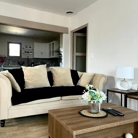 Apartment Spacieux Et Caumont-sur-Durance