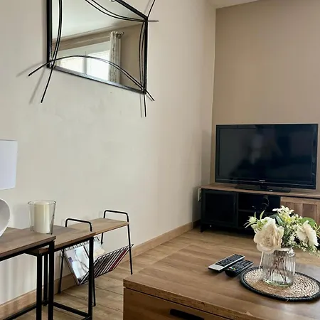 Apartment Spacieux Et Caumont-sur-Durance