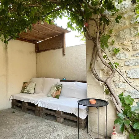 Apartment Spacieux Et Caumont-sur-Durance