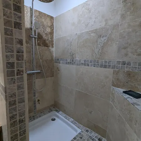 Apartment Spacieux Et Caumont-sur-Durance